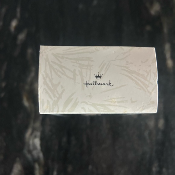 1994 Hallmark Keepsake Ornament "Debut - 1959" First in “Barbie” Series - Picture 3 of 12